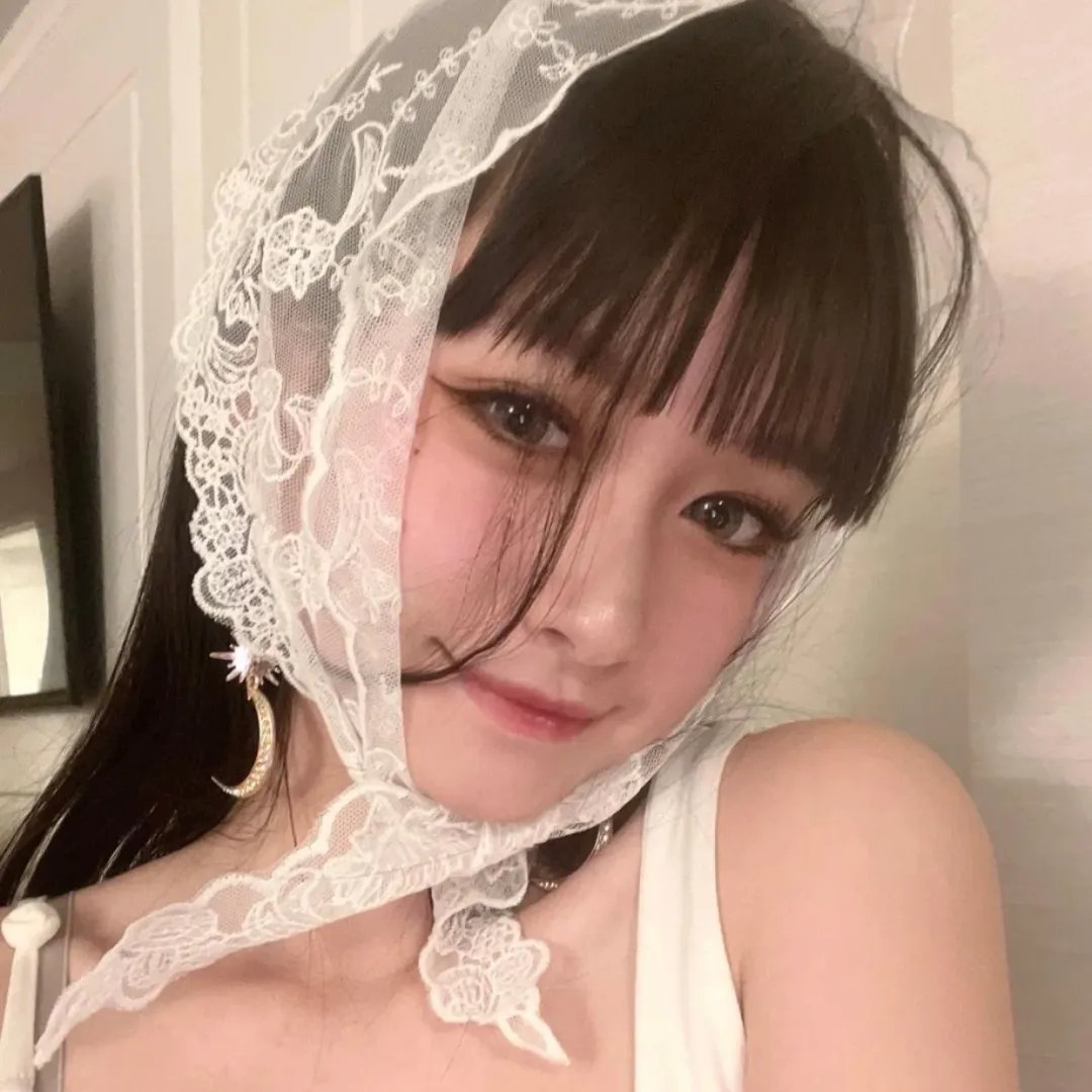 中间的房子